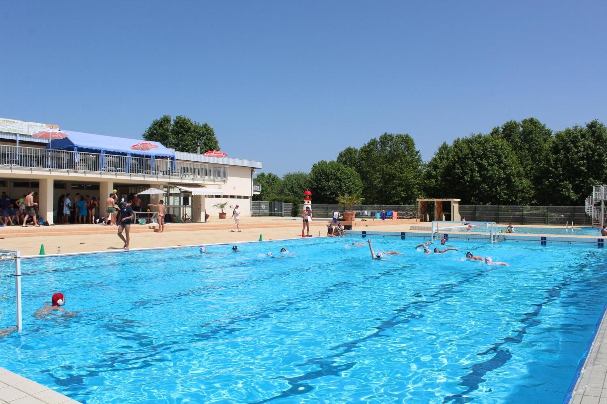 Camping De Thoissey *** Exterior foto