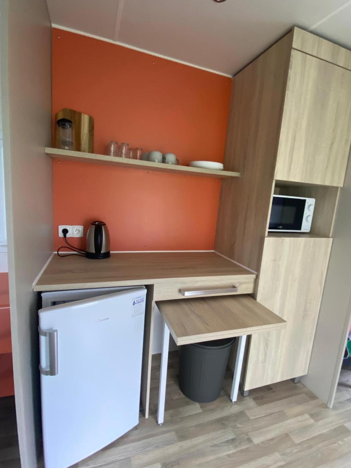 Camping De Thoissey *** Zimmer foto